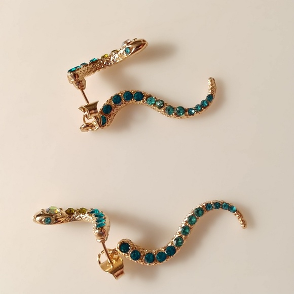 Betsey Johnson Cobra Snake Dangle Jacket Earrings - Picture 4 of 8